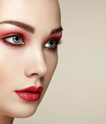 Cirurgia plástica combinada: o que é, como funciona?